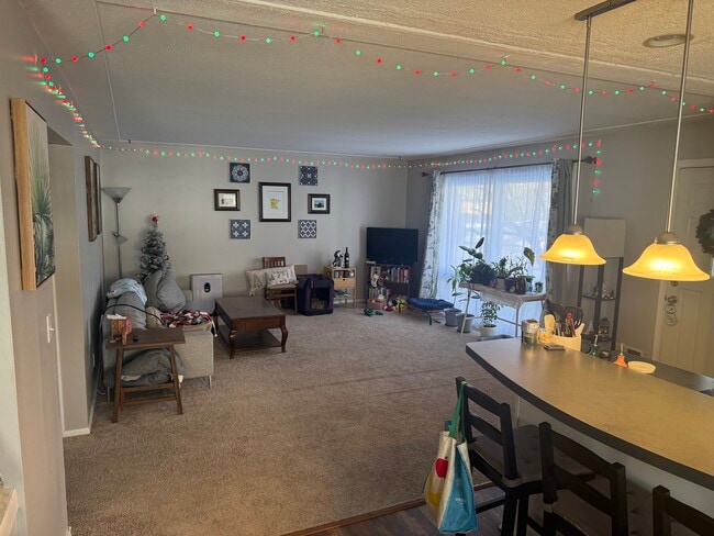 Building Photo - 2515 W 50th St