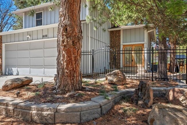Photo - **Newly Listed | 4 Bed | 3.5 Bath | 2,466 SqFt | For Rent**