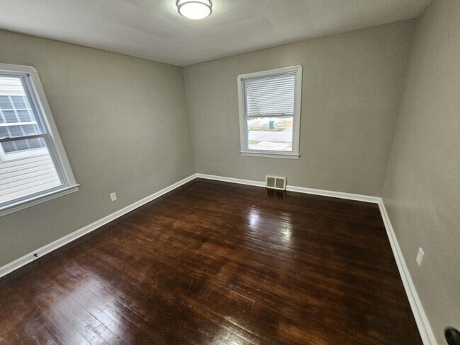 Photo - 19807 Gardenview Dr