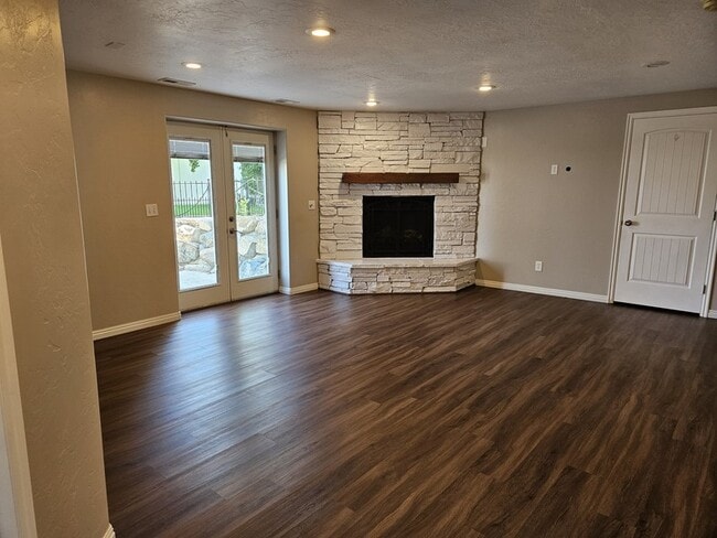 Building Photo - 4211 Lodge Pole Dr