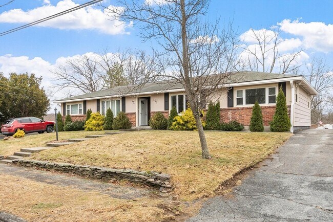 Photo - 45 Kinglet Dr