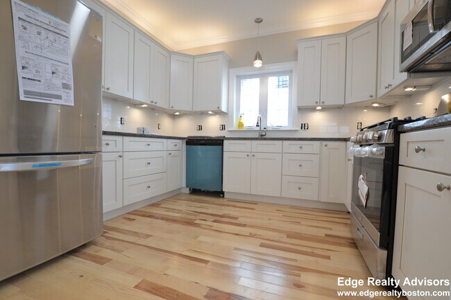 Photo - 130 Bigelow St Unit 1