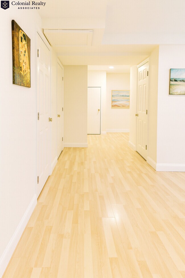 Photo - 10 Strathmore Rd Unidad B1 Rental