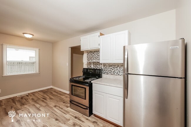 Photo - 5326 White River St