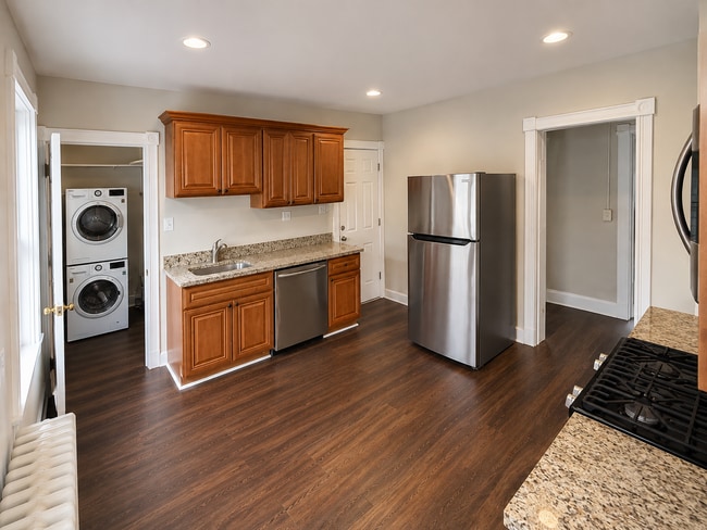 Photo - 1591 W Broad St Unit 1593