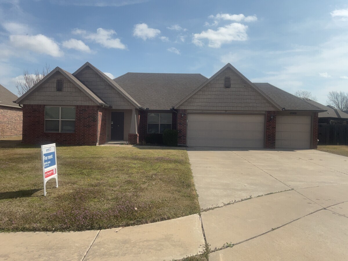 Photo - 13505 S Oak St