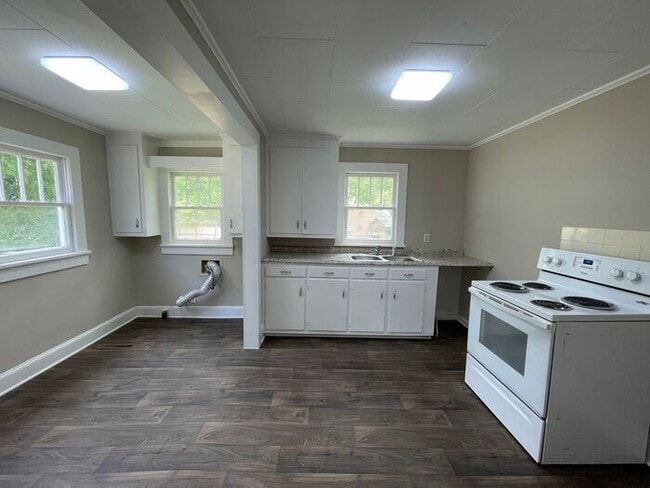 Photo - Beautiful 1 bedroom 1 bath duplex in Kannapolis