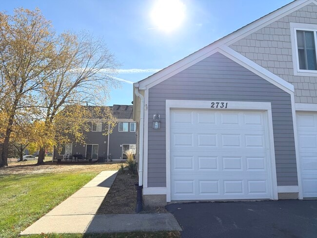 Photo - 2731 Wilshire Ct Townhome