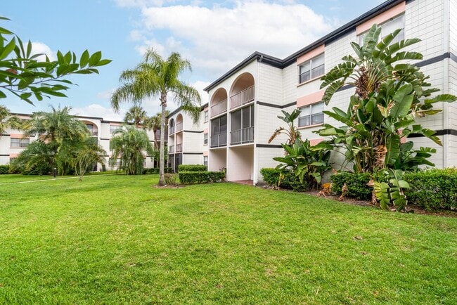 The Lenox Apartments