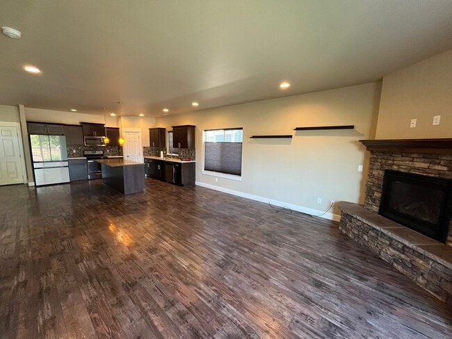 Photo - Spacious 3-Bed, 2.5 Bath Home with Community Pool in NE Bend