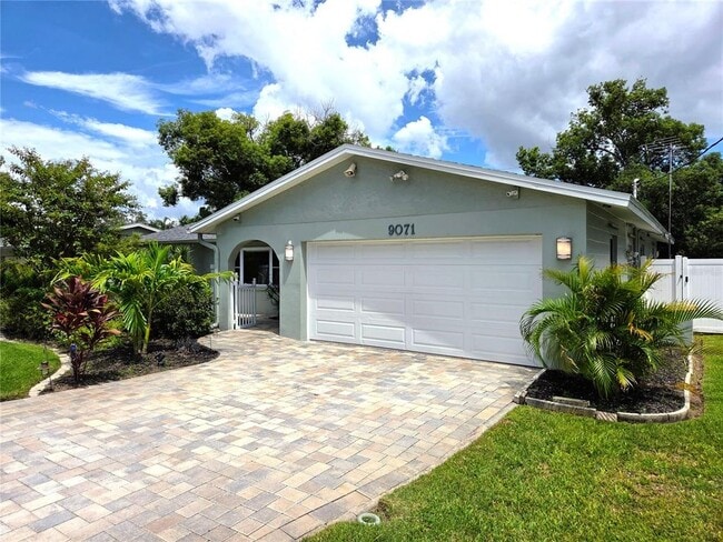Photo - 9071 Ridge Rd