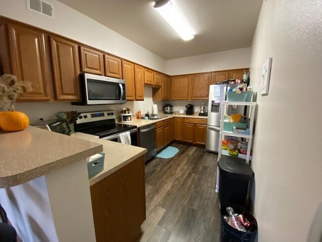 Kitchen - 1844 Anderson Ave Unit Apt 5