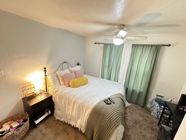 Photo - 1917 Honeysuckle Dr Unidad 1917-1 - 1917-1