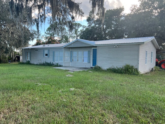 Building Photo - 10529 South Bay Lake Rd