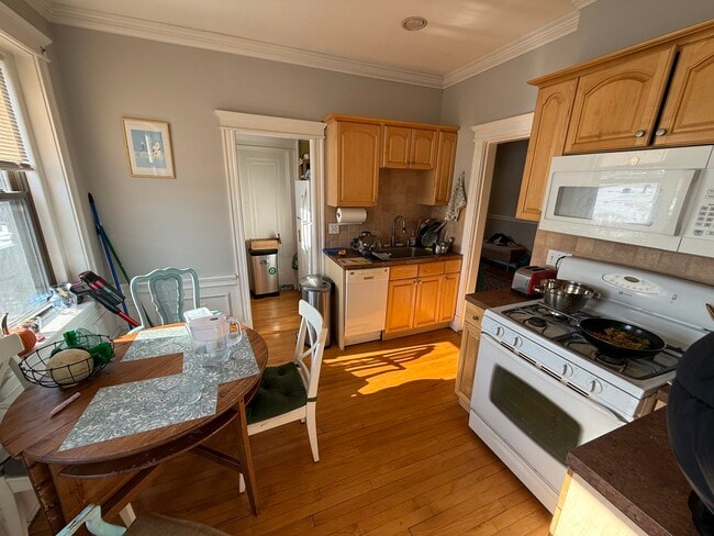 Photo - 10-12 Greenway Ct