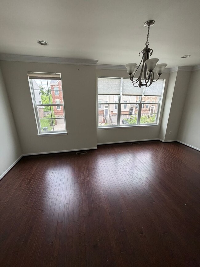 Photo - Near New Luxury TH 4 bed + 3.5 baths