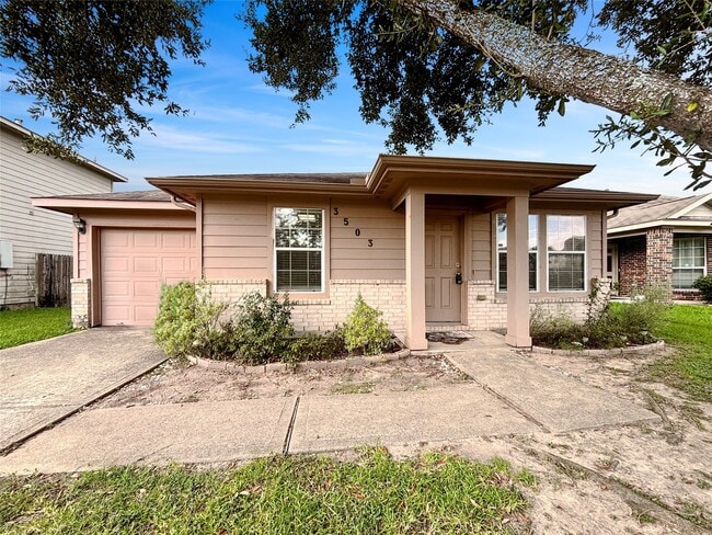 Photo - 3503 Apache Meadows Drive House