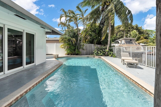 Photo - 2233 SE 15th St