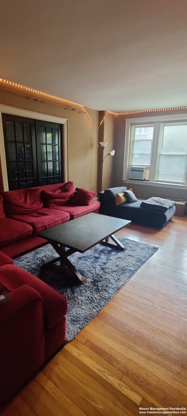 Photo - 317 Saint Paul St Unidad 1