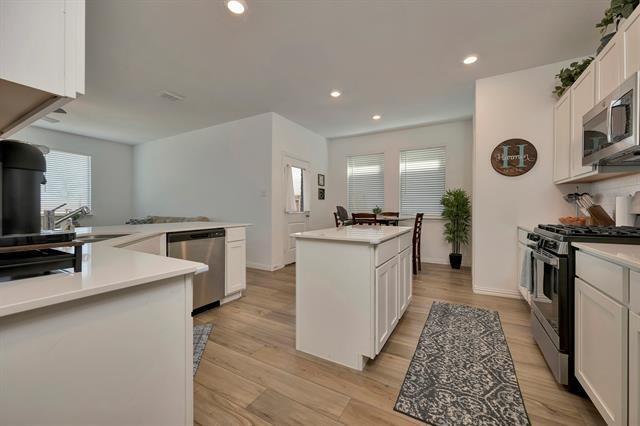 Photo - 2604 Starwater Dr