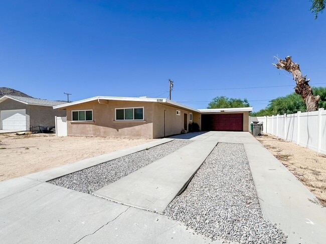 2 Bedroom in 29 Palms - 2 Bedroom in 29 Palms House