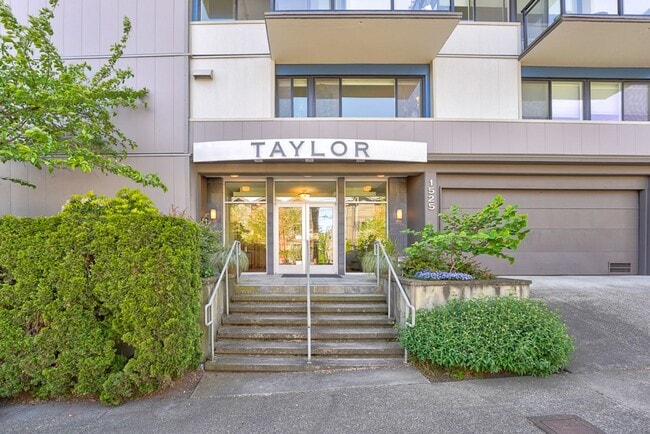 Photo - Taylor Avenue Condominiums ~ Queen Anne Unit 601