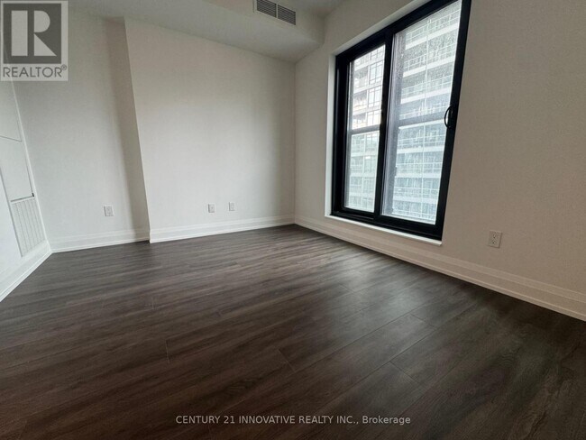 Photo - 20 Soudan Ave Unité 1701