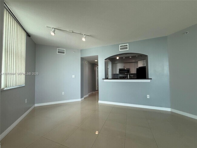 Photo - 9201 Collins Ave Unit 521