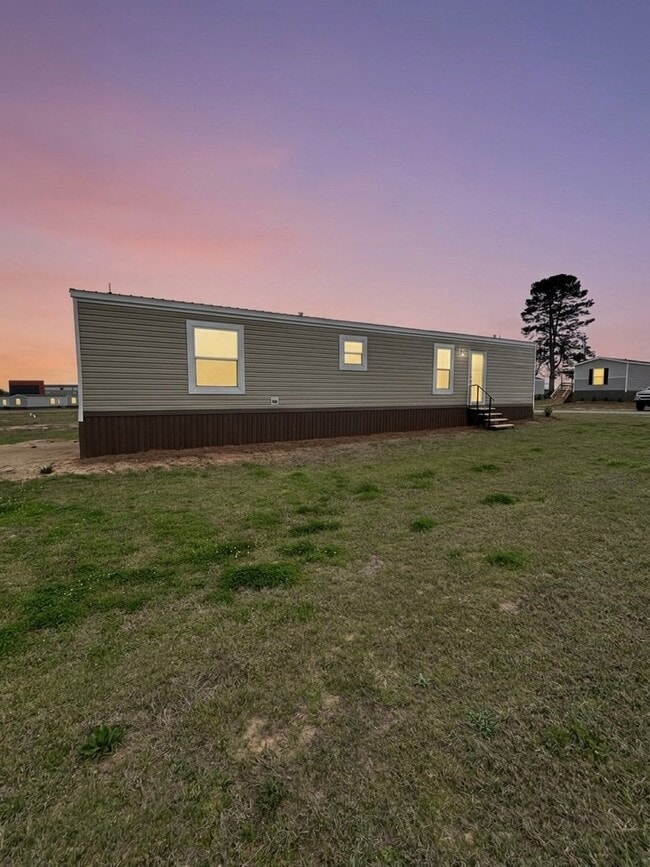 Photo - 3000 Lee Rd 10