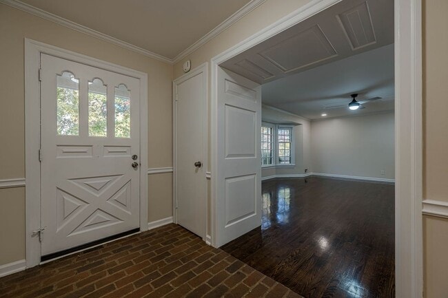 Photo - 6640 Williamson Dr NE