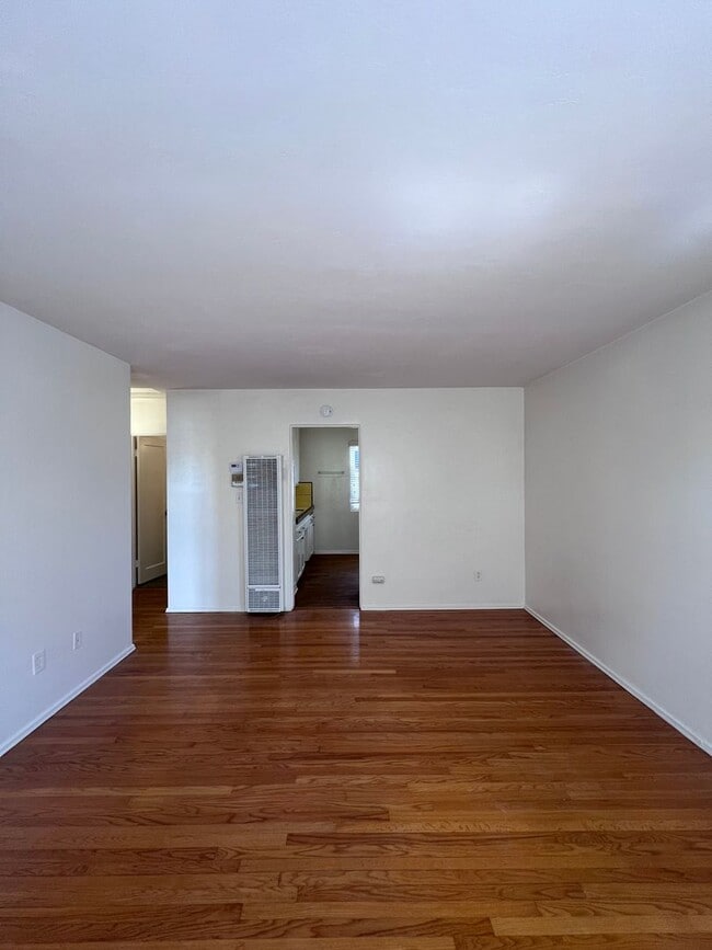 Photo - 4720-34 Wilson Ave Unidad 4726