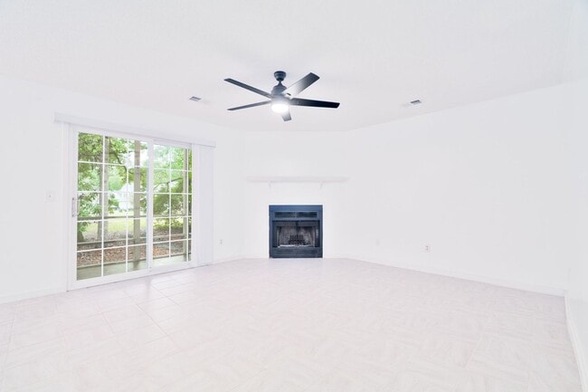 Photo - Low-Maintenance Living in Gated Park at Ri...