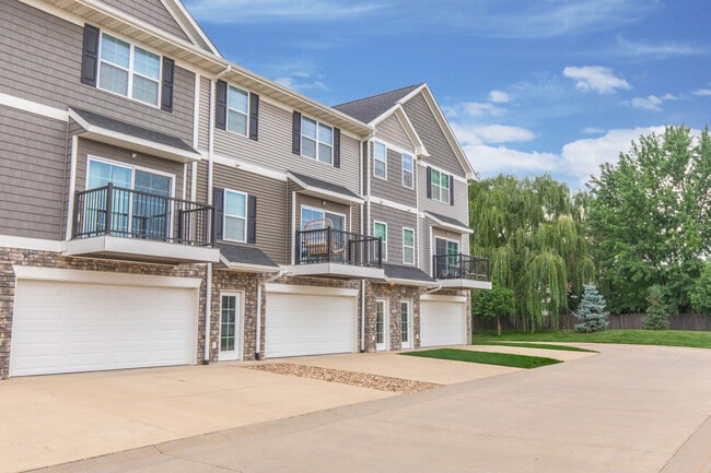 Sunny Ridge Townhomes