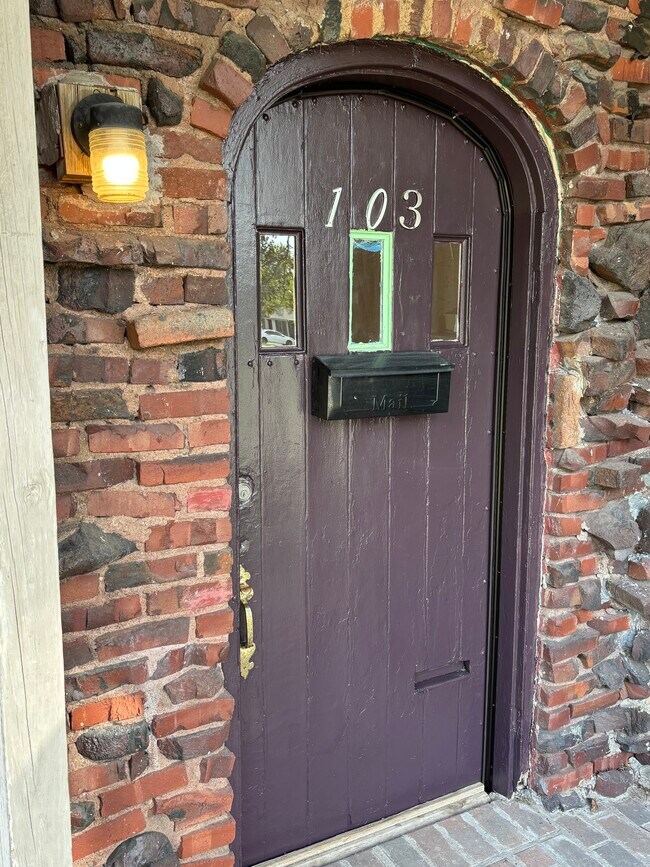 Photo - 103 N Delaware Ave