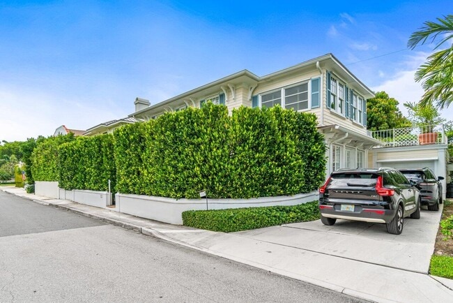 Photo - 263 Park Ave