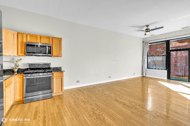 Photo - 1 S Leavitt St Unit 209