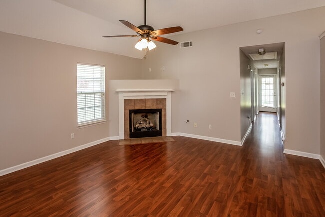 Photo - 5848 Kayla Dr