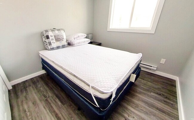 5021 49th Ave NE Unité 1 - Furnished
