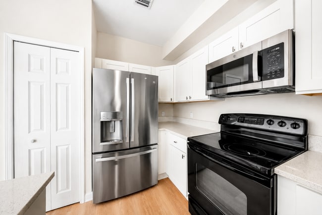 Photo - 1008 Shoma Dr Unit 394