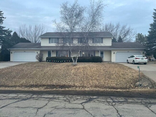 Photo - JDPM LLC - HOUSE Unit W6752 SCHOOL ROAD