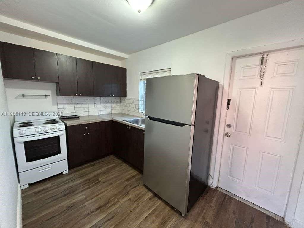 Photo - 2316 Madison St Unidad 5