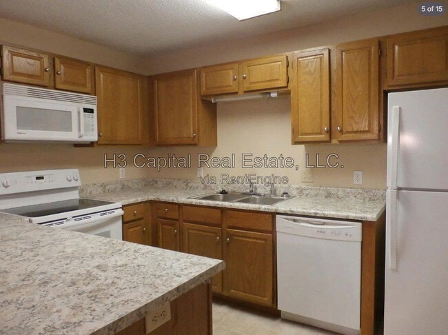 Photo - 319 Hannah Dr