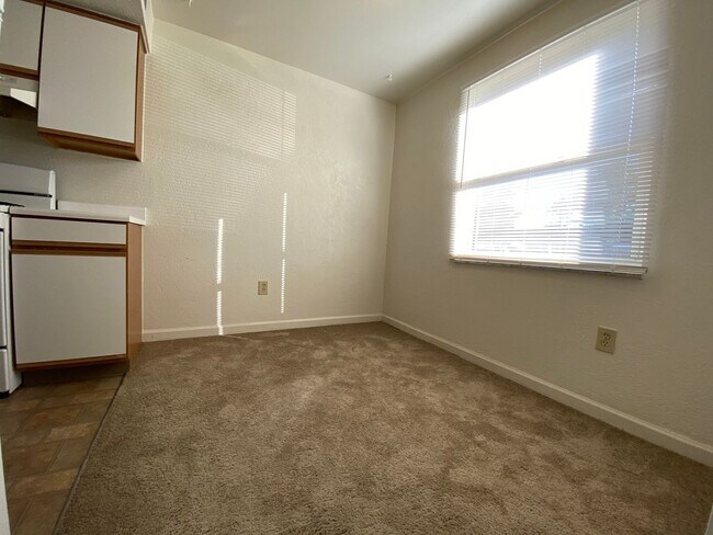 Photo - Exceptional 1 Bedroom North of Cranberry! Available Now! Call Today!
