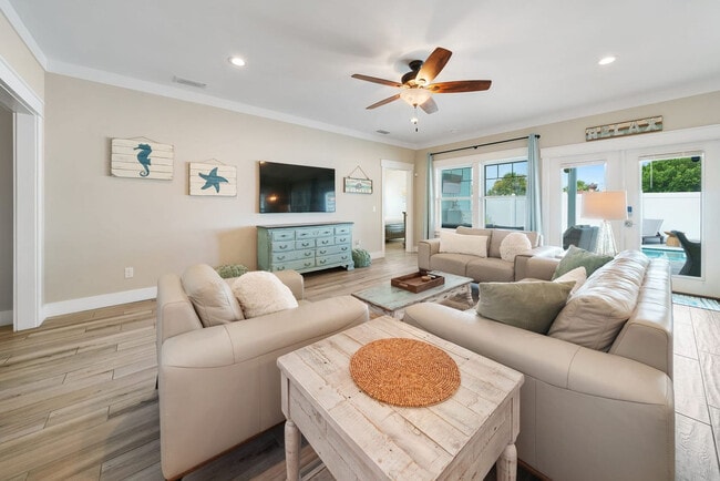 Photo - 121 Christmas Tree Ln Unit SI ID1511625P