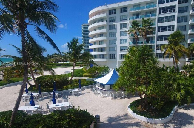 Photo - 5161 Collins Ave Unit 815