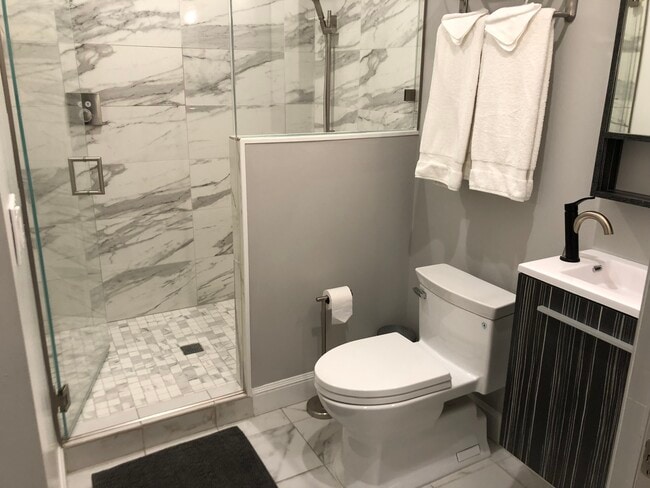 Photo - 1716 Rose St