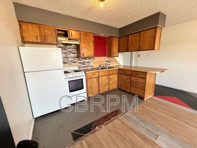 Photo - 4604 Erskine St