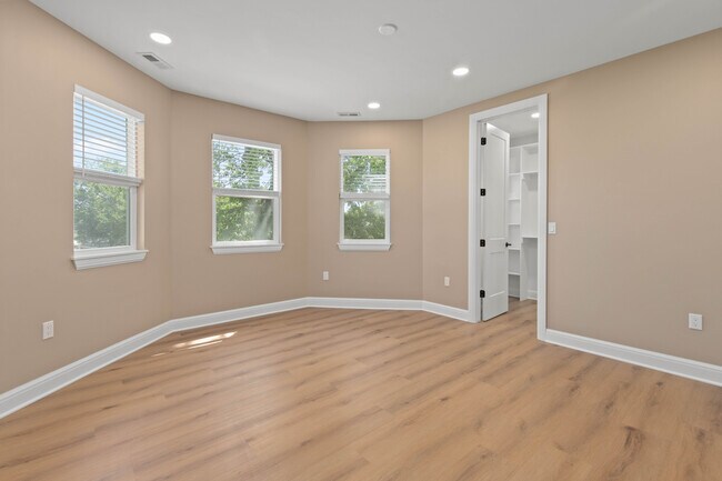 Photo - 1095 McKinstry St Casa