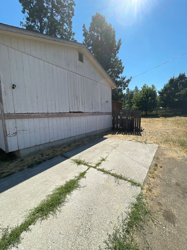 Photo - *Coming Soon* South Hill With Unique Layout