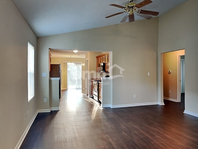 Photo - 5869 High Grass Ln